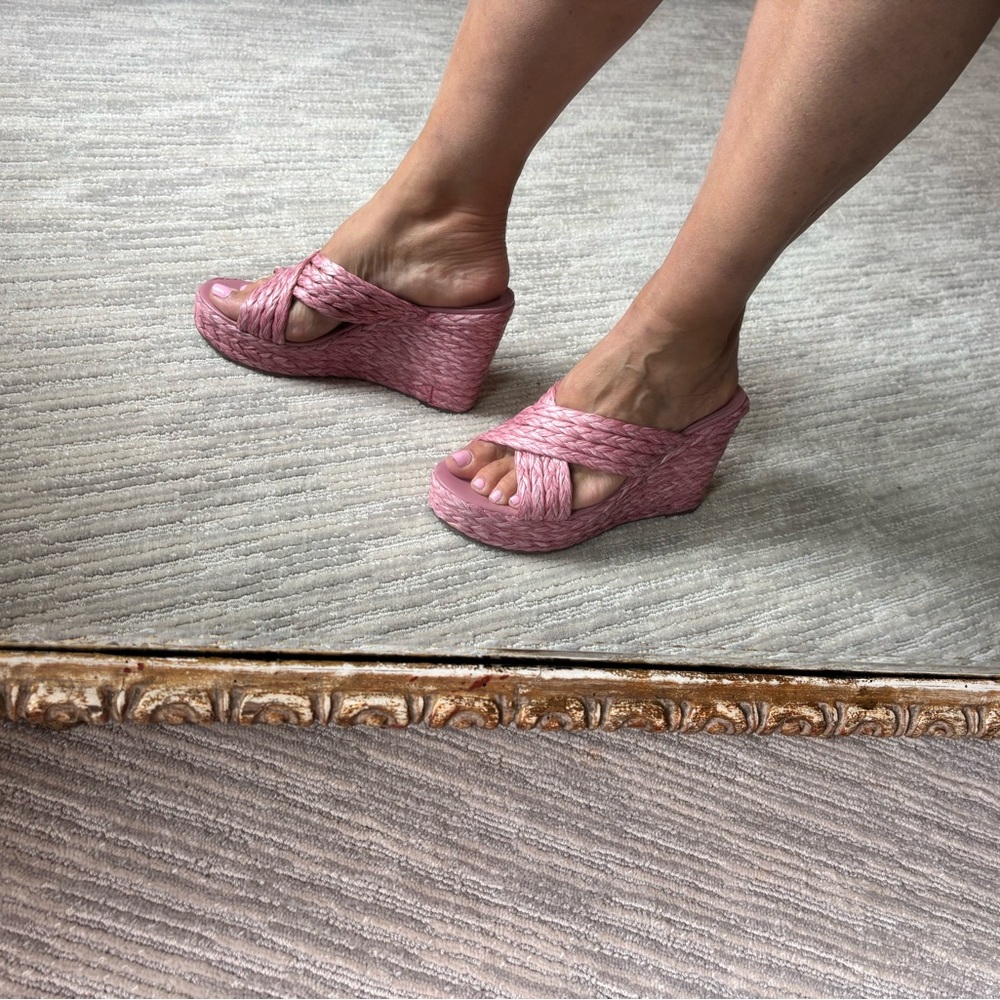 Chic Pink Woven Wedge Sandals